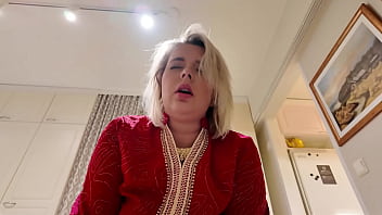 Hot Iranian Milf In Steamy Tehran Affair