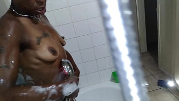 Slim Thick Ebony Milf With A Juicy Booty