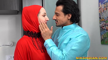 Razia Bhabhi Cheats On Her Husband At Home With A Stranger’s Hard Cock